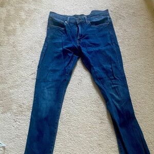 Men’s Lucky Brand jeans—great condition